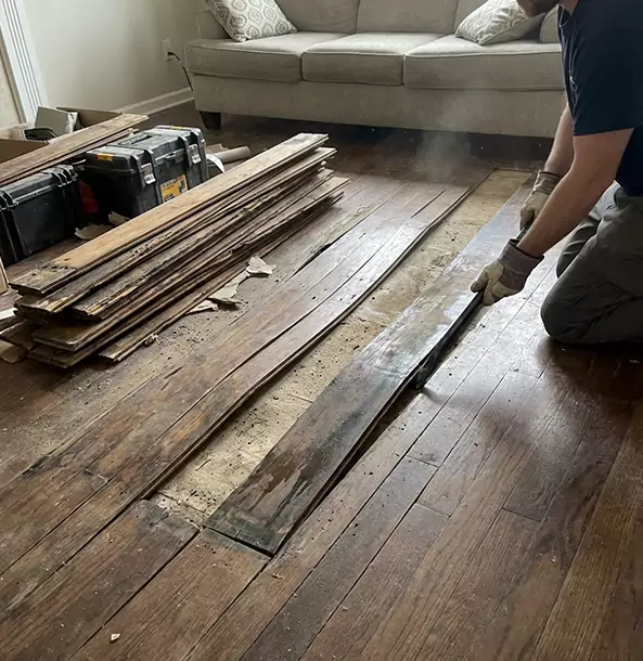 Why Stilwell Homeowners Choose Stilwell Restoration Pro for Water Damage Floor Repair?